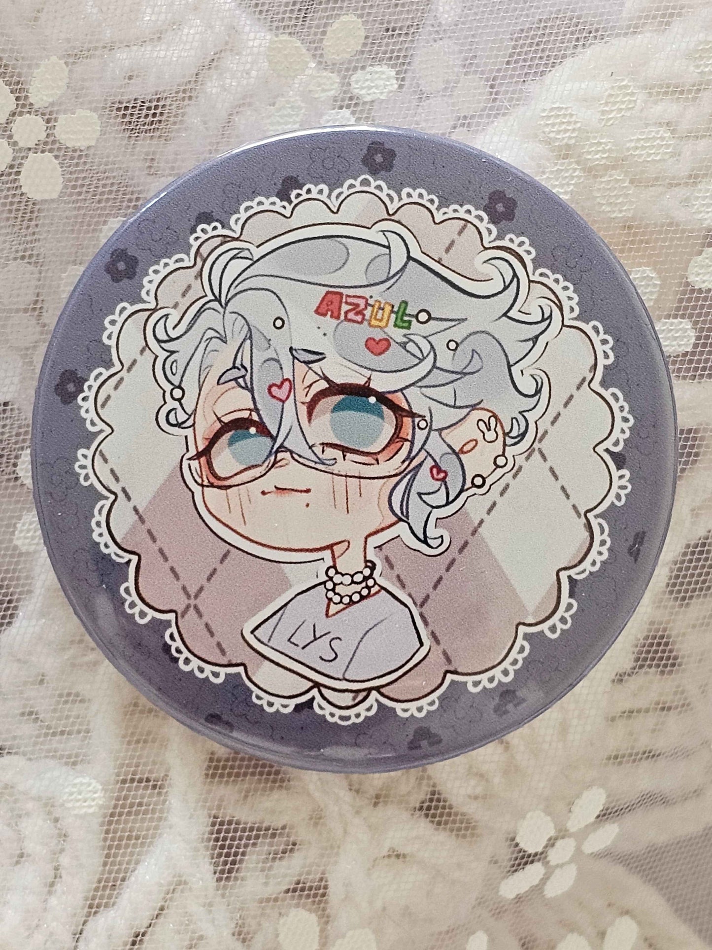 Badge Twisted Wonderland by Art by Lys