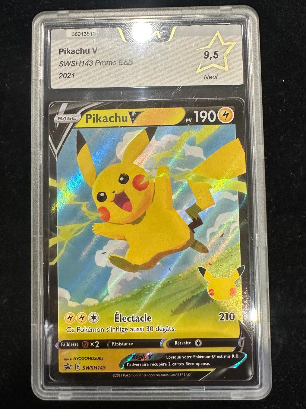 Pikachu V SWSH143 PCA 9,5