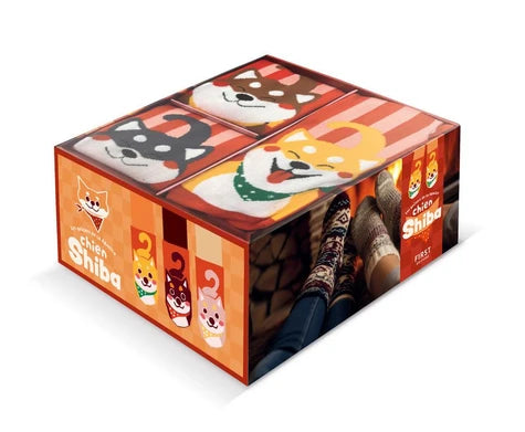 Les goûters de la famille chiens shiba. Coffret avec 3 paires de chaussettes et 1 livret de recettes