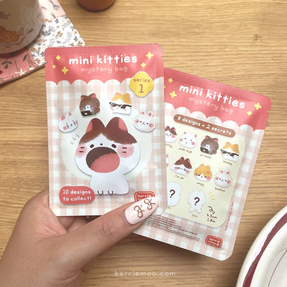 Mini Kitties Charm Blind Bag par Berriemoo